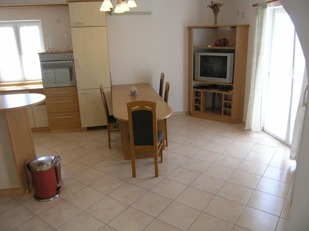 Apartman Juric Daire Krk Town Dış mekan fotoğraf