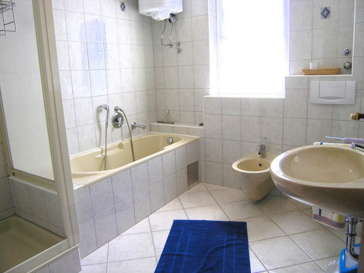 Apartman Juric Daire Krk Town Dış mekan fotoğraf